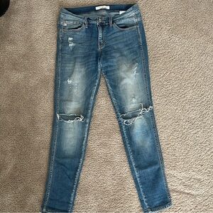 KanCan Women's Light Blue Denim Jeggings